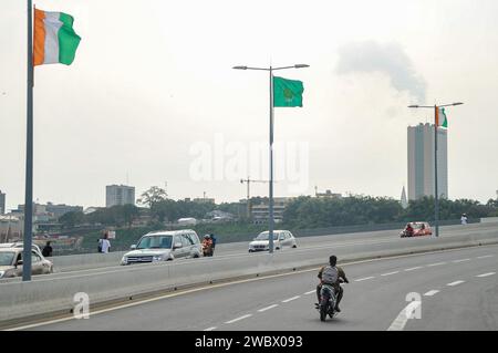 ABIDJAN, COTE D'IVORE - 12. JANUAR; Straßen während des TotalEnergies Caf Africa Cup of Nations (Afcon 2023) in Abidjan am 12. Januar 2024 in Abidjan, Stockfoto