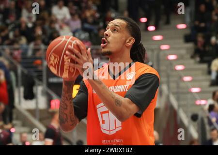 Bonn, Deutschland. Januar 2024. Kevin Yebo (Chemnitz #53), Telekom Baskets Bonn - Niners Chemnitz, 16. Spieltag, Basketball-Bundesliga Maenner, Saison 2023-24, 12.01.2024, Foto: EIBNER/Jörg Niebergall Credit: dpa/Alamy Live News Stockfoto