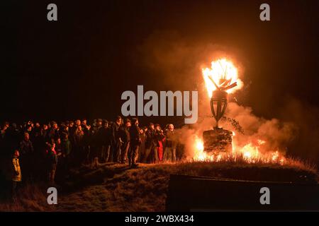 11. Januar 2024, Burghead, Moray, Schottland. Dies ist das Brandfest der Clavie, ein Feuerfest, das nur Burghead kennt und das neue Jahr begrüßt. Die Bedeutung Stockfoto