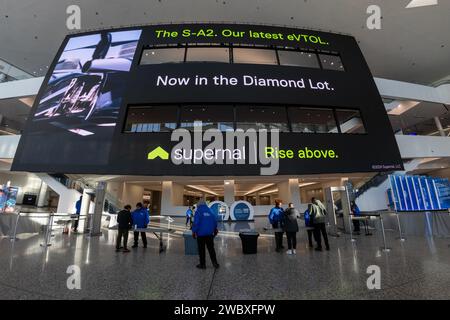 Las Vegas, NV, USA. Januar 2024. Blick auf die CES 2024 im Las Vegas Convention Center West in Las Vegas, Nevada, am 12. Januar 2024. Quelle: Dee Cee Carter/Media Punch/Alamy Live News Stockfoto