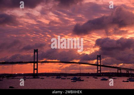 Claiborne Pell (Newport) Bridge Dawn, Jamestown, Rhode Island Stockfoto