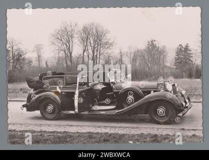 Paradewagen van Adolf Hitler, anonym, in oder nach 1942 - ca. 1952 Fotografie Paris fotografischer Träger Gelatine Silberdruck Automobil Stockfoto