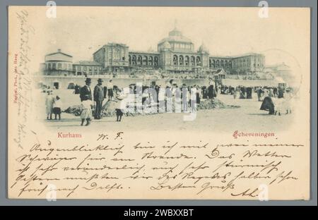 Blick auf den Strand von Scheveningen, mit dem Kurhaus, Happel, c im Hintergrund. 1895 - in oder vor 1900 der Haager Papierkollotypenstrand (als Erholungsort). Hotel, Hostelry, inn Stockfoto