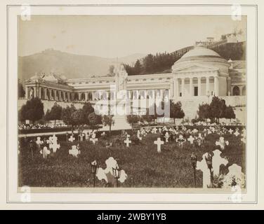 Blick auf den Staglieno-Friedhof in Genua, Alfredo Noack, um 1860 - um 1890 Foto Teil von Reisalbum mit Fotos von Sehenswürdigkeiten in Italien und auf der französischen Rivièra (Teil II). Heiliges Feldpapier. Fotografische Unterstützung Albumendruck Kirchhof, Friedhof Genua. Heiliges Lager Stockfoto