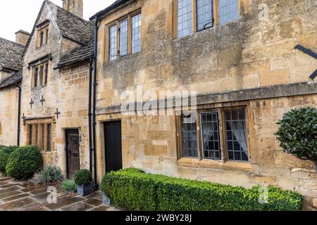 Honigfarbene Ferienhäuser und Terrassenhäuser in Chipping Campden, cotswolds Market Town, Architektur und Geschichte, Gloucestershire, England, Großbritannien, 2023 Stockfoto