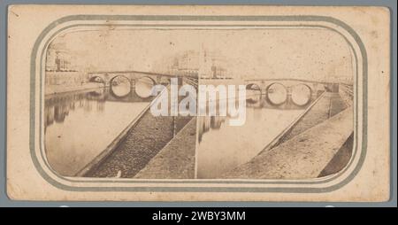 Blick auf die Pont Saint-Michel in Paris, Anonym, um 1850 - vor ca. 1857 Stereogramm Paris fotografischer Support. Pappalbumendruck Brücke in der Stadt über Fluss, Kanal usw. Saint-Michel-Brücke Stockfoto