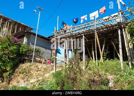 Traditionelle Bambushütte im Dorf Lazu, Arunachal Pradesh, Indien Stockfoto