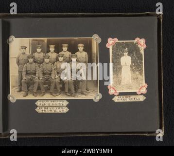 Zwei Porträts unbekannter japanischer Soldaten, ein Gruppenporträt, Anonym, ca. 1930 - ca. 1940 Fotografie diese Fotos sind Teil eines Albums. Baryta Paper. Papier Gelatine Silberdruck anonyme historische Person porträtiert. Anonyme historische Personen, die in einer Gruppe dargestellt werden, in einem Gruppenporträt. Der Soldat, das Leben des Soldaten Stockfoto