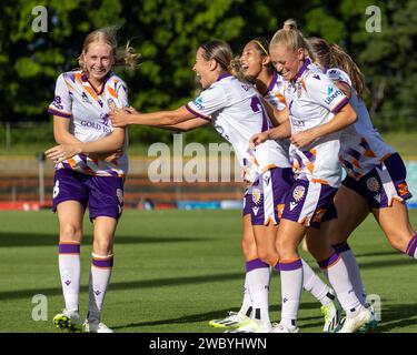 Oval. Lilyfield. Sydney. Australien 12.01.2024, Perth Glory feiert ihren Equalizer. Jamilla Rankin punktet. Perth Glory gegen Melbourne Victory. Liberty A League. Unity Round. Leichardt Oval. Lilyfield. Sydney. Australien (Joe Serci/SPP) Credit: SPP Sport Press Photo. /Alamy Live News Stockfoto