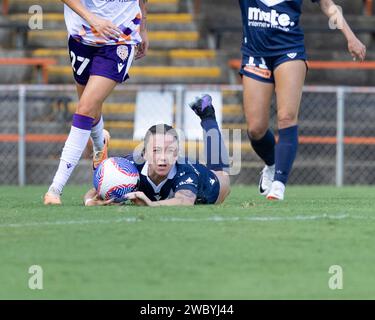 Oval. Lilyfield. Sydney. Australien 12.01.2024, Sydney, Australien. Januar 2024. Melbourne Victory Verteidiger Sara D'Appolonia trifft auf den Rasen. Perth Glory gegen Melbourne Victory. Liberty A League. Unity Round. Leichardt Oval. Lilyfield. Sydney. Australien (Joe Serci/SPP) Credit: SPP Sport Press Photo. /Alamy Live News Stockfoto