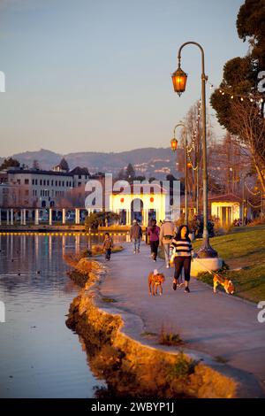 Lake Merritt Colonnade Oakland California Stockfoto