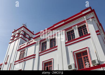 George Town, Penang, Malaysia - 10. Januar 2024: Gebäude der Feuerwache in George Town, Penang, Malaysia. Stockfoto