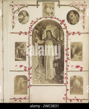 Fotoproduktion (vermutlich) eines Abdrucks von Moses in einem Korb, ca. 1850 - ca. 1870 Fotografie Teil des Albums mit Fotos von Sehenswürdigkeiten und Landschaften in England und von Kunst. Englische Zeitung. Fotografischer Trägeralbumendruck The Finding of Moses: Pharaos Tochter taucht mit ihren Mädchen im Fluss und entdeckt das Kind, das auf dem Wasser schwimmt Stockfoto