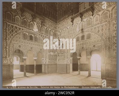 Botschaftersaal in Het Koninklijk Paleis van Sevilla, Rafael Garzón, 1880 - 1900 Fotografie Sevilla Papier Albumendruck Palast - AA - Bürgerarchitektur: Inside Reales Alcázares Stockfoto