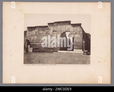 Ruine der Stabischen Thermen in Pompeji, Italien, Giorgio Sommer (zugeschrieben), 1857 - 1875 Foto Pompeji Karton. Papieralbumendruck Ruine eines Gebäudes  Architektur. Ausgrabung  Archäologie Pompeji Stockfoto