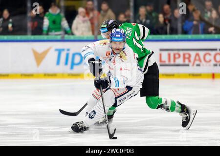 Die tschechische Eishockeylegende Jaromir Jagr, Inhaber von Rytiri Kladno, im Einsatz während der 35. Runde des tschechischen Eishockeyspiels BK Mlada Boleslav - Rytiri Stockfoto