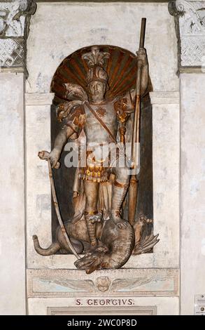 San Giorgio-statua in Terrakotta - Antonio Begarelli - 1559 - San Benedetto Po (Mn) Abbazia di S.Benedetto Stockfoto