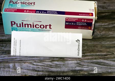 Cairo, Ägypten, 11. Januar 2024: Pulmicort Verneblensuspension, Budesonid sterile Einzeldosiseinheiten, Verneblungseffekt, AstraZeneca UK Limited Companan Stockfoto