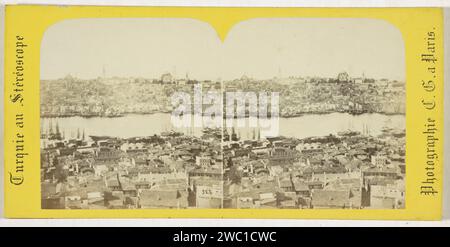 Bosporus in Istanbul, Charles Gaudin, 1861 - 1870 Stereograph Istanbul Karton. Papieralbumen drucken Fluss. Stadtblick im Allgemeinen; „Veduta“ Konstantinopel Stockfoto