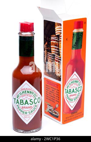 Große 150 ml Flasche McIlhenny Pfeffer Tabasco Sauce mit Box Stockfoto