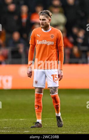 Hayden Coulson von Blackpool während des Sky Bet League 1 Spiels Blackpool vs Exeter City in Bloomfield Road, Blackpool, Vereinigtes Königreich, 13. Januar 2024 (Foto: Craig Thomas/News Images) Stockfoto