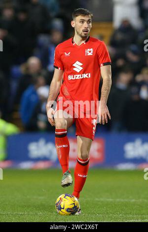 Birkenhead, Großbritannien. Januar 2024. Warren O'Hora von Milton Keynes Dons in Aktion. EFL Skybet Football League Two Match, Tranmere Rovers gegen MK Dons im Prenton Park, Birkenhead, Wirral am Samstag, den 13. Januar 2024. Dieses Bild darf nur für redaktionelle Zwecke verwendet werden. Nur redaktionelle Verwendung, .PIC von Chris Stading/ Credit: Andrew Orchard Sportfotografie/Alamy Live News Stockfoto