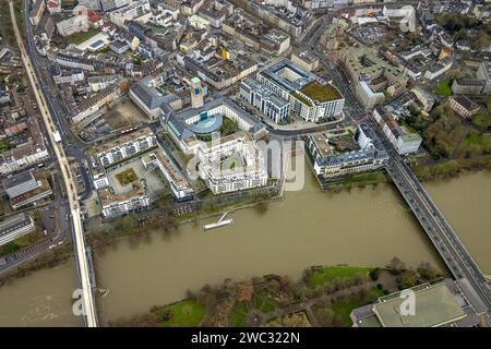 Luftbild, Ruhrhochwasser, Weihnachtshochwasser 2023, Fluss Ruhr tritt nach starken Regenfällen über die Ufer, Überschwemmungsgebiet an der Schloßbrücke und Stadthafen Mülheim Ruhrbania, Ruhrpromenade und historisches Rathaus, Broich - Ost, Mülheim an der Ruhr, Ruhrgebiet, Nordrhein-Westfalen, Deutschland ACHTUNGxMINDESTHONORARx60xEURO *** Luftbild, Ruhrflut, Weihnachtshochwasser 2023, die Ruhr überquert ihr Ufer nach starken Regenfällen, überflutetem Gebiet an der Burgbrücke und dem Mülheimer Stadthafen Ruhrbania, Ruhrpromenade und historischem Rathaus, Broich Ost, Mülheim an der Ruhr, Ruhrgebiet, Nord-R Stockfoto