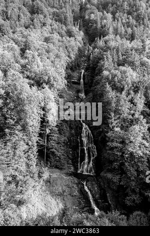 Der Giessbach-Wasserfall auf der Bergseite in Brienz, Kanton Bern, Berner Oberland, Schweiz Stockfoto