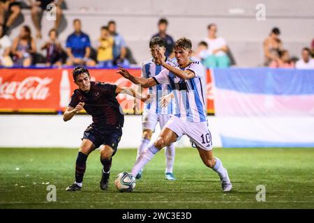 Real Madrids Spanisch-argentinischer Spieler Nico Paz während eines Spiels der argentinischen Nationalmannschaft im COTIF-Turnier 2022 in Alcudia, Valencia, Spanien Stockfoto