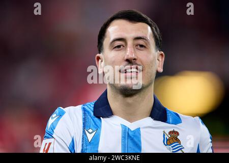 BILBAO, SPANIEN - 13. JANUAR: Mikel Oyarzabal von Real Sociedad während des LaLiga EA Sports Matches zwischen Athletic Club und Real Sociedad in Estadio de San Mames am 13. Januar 2024 in Bilbao, Spanien. (Foto von QSP) Stockfoto