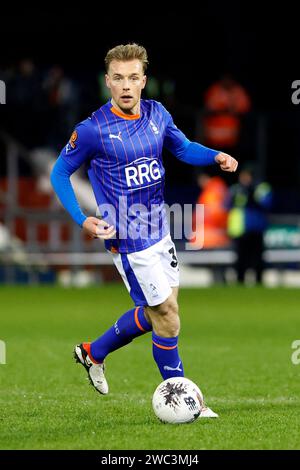 Tom Conlon vom Oldham Athletic Association Football Club während des Isuzu FA Trophy Matches zwischen Oldham Athletic und Hendon im Boundary Park, Oldham am Samstag, den 13. Januar 2024. (Foto: Thomas Edwards | MI News) Credit: MI News & Sport /Alamy Live News Stockfoto