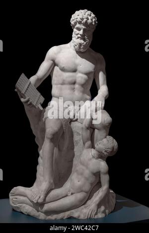 Polyphemus mißhandelt einen Gefährten des Odysseus, Weißer Marmor aus dem 2. Jahrhundert, Pentelismarmor, Kapitolinische Museen, Rom, Italien Stockfoto