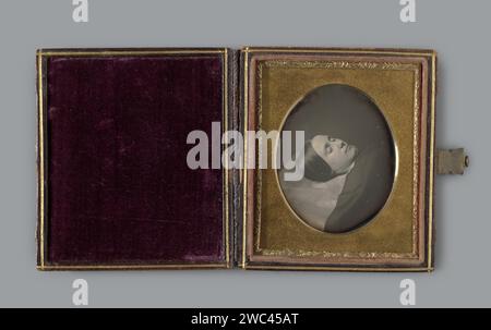 Postmortales Porträt einer unbekannten Frau, um 1845 - um 1855 Foto Daguerreotypie in Kassette. Historische Personen, die nicht namentlich bekannt sind - BB - Frau. Historische Personen nicht namentlich bekannt - BB - Frau (+ Todesporträt) Stockfoto