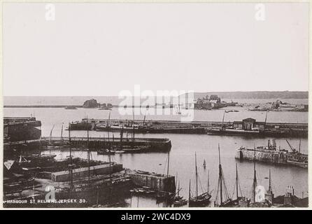 Port of Saint Helier on Jersey, Anonym, 1870 - 1930 photomechanischer Druck Jersey Papier Kollotypenhafen Saint Helier Stockfoto