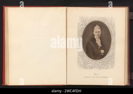 Fotoproduktion eines gemalten Porträts von Olga, Königin von Württemberg, Anonym, um 1875 - in oder vor 1880 Fotografie Papier Albumenabdruck Königin, Kaiserin usw. (Ehefrau eines Herrschers). Historische Personen - BB - Frau Stockfoto