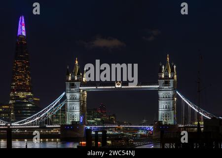 Shard Lights 2023 Display & Tower Bridge, London, England. Stockfoto