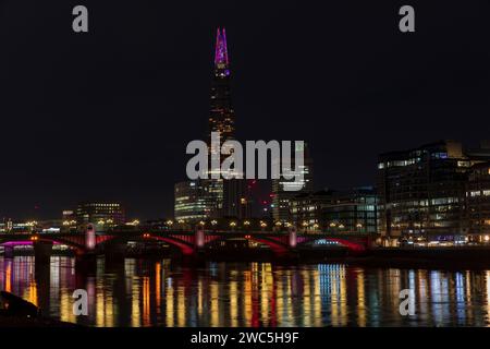 Shard Lights 2023 Display & Southwark Bridge, London, England. Stockfoto