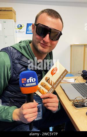 Biathlon-Weltcup Ruhpolding, Bayern - von 10. bis 14. Januar 2024. Foto: Benedikt Schnitzenbaumer, Chefredakteuer von rfo - Regionalfernsehen Oberbayern *** Biathlon-Weltmeisterschaft Ruhpolding, Bayern vom 10. Bis 14. Januar 2024 Foto Benedikt Schnitzenbaumer, Chefredakteur des Regionalfernsehens Oberbayern Stockfoto