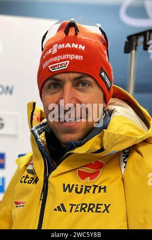 Biathlon-Weltcup Ruhpolding, Bayern - von 10. bis 14. Januar 2024. Foto: Philipp Nawrath, deutscher Biathlet. Nawrath sichert der deutschen Männer-Staffel in Ruhpolding mit einem starken Stehend-Schiessen den zweiten Platz vor Frankreich und Italien, die auf der Schlussrunde um Rang drei kämpfen *** Biathlon-Weltmeisterschaft Ruhpolding, Bayern vom 10. Bis 14. Januar 2024 Foto Philipp Nawrath, der deutsche Biathlet Nawrath sicherte sich mit einer starken Standschussleistung in Ruhpolding den zweiten Platz für das deutsche Herrenstadion in Ruhpolding vor Frankreich und Italien, die im Finale um den dritten Platz kämpfen Stockfoto