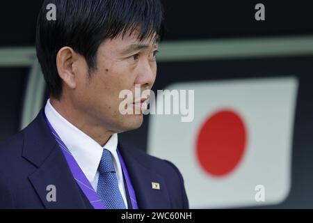 Doha, Katar. Januar 2024. DOHA, KATAR - 14. JANUAR: Japan-Cheftrainer Hajime Moriyasu sieht beim AFC Asian Cup Group D Spiel zwischen Japan und Vietnam am 14. Januar 2024 im Al Thumama Stadium in Doha, Katar. Credit: Sebo47/Alamy Live News Stockfoto