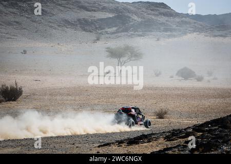 411 DE SOULTRAIT Xavier (fra), MOTORHAUBE Martin (fra), Sébastien Loeb Racing - Bardahl Team, Polaris RZR Pro R, FIA SSV, Action während der 7. Etappe der Dakar 2024 am 14. Januar 2024 zwischen Riad und Al Duwadimi, Saudi Arabien - Foto Frédéric Le Floc'h / DPPI Stockfoto