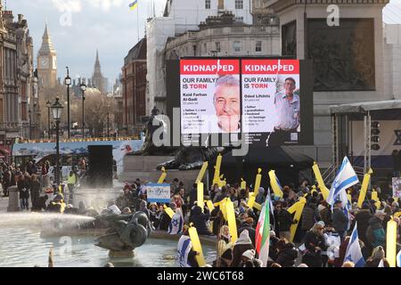 London, UK, 14. Januar 2024. Die 1000er-Jahre nahmen an einer Pro-Israel-Kundgebung auf dem Trafalgar Square in London Teil, um 100 Tage seit den Hamas-Angriffen am 7. Oktober zu feiern und die Rückkehr der verbliebenen Geiseln zu fordern, von denen sie befürchten, dass sie vergessen werden. Ähnliche Kundgebungen fanden weltweit statt. Kredit : Monica Wells/Alamy Live News Stockfoto