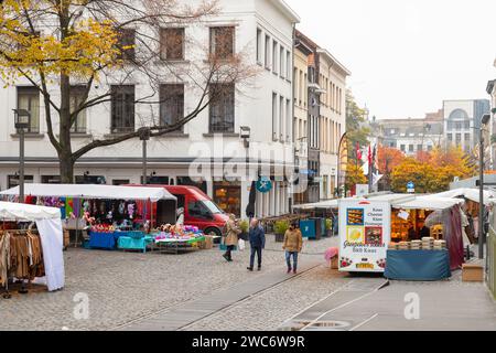 Markt auf dem Graanmarkt im Zentrum von Antwerpen. Stockfoto