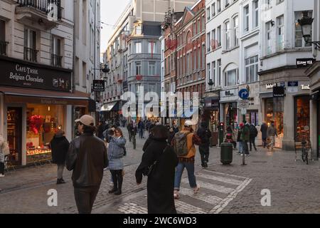 Gemütliche Einkaufsstraße im Zentrum von Brüssel. Stockfoto