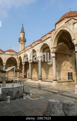 Die Geschichte der Großen Moschee (tr. Ulu Cami) ist eine perfekte Illustration der turbulenten Geschichte der Stadt, wo zahlreiche Kulturen und Religionen i Stockfoto