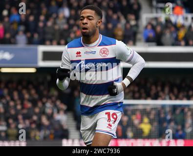 LONDON, ENGLAND - 14. JANUAR: Elijah Dixon-Bonner von QPR während des Sky Bet Championship Matches zwischen Queens Park Rangers und Watford in der Loftus Road am 14. Januar 2024 in London. (Foto: Dylan Hepworth/MB Media) Stockfoto