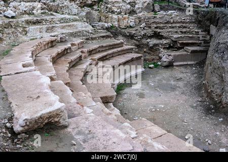 Zile altes Theater in der Burg, mit einer Geschichte von etwa 3.000 Jahren, ist als „römisches Theater“ konzipiert. Stockfoto