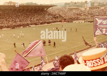 Foto im Stadion Florenz (stadio Comunale Artemio Franchi), an dem Tag, an dem Fiorentina 1969 seine zweite Fußballmeisterschaft der Serie A gewann Stockfoto