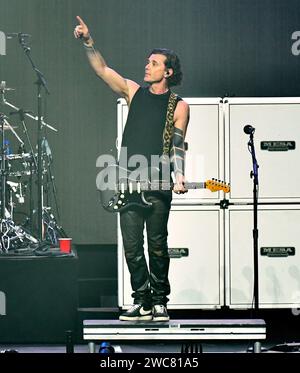 Anaheim, USA. Januar 2024. BUSH – Gavin Rossdale tritt am 13. Januar 2024 auf der Bühne des iHeartRadio Alter EGO 2024 im Honda Center in Anaheim, Kalifornien, auf. Foto: C Flanigan/imageSPACE Credit: Imagespace/Alamy Live News Stockfoto