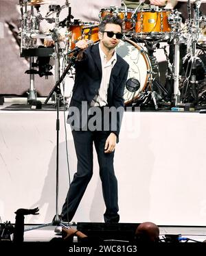 Anaheim, USA. Januar 2024. The 1975 – Matty Healy tritt am 13. Januar 2024 auf der Bühne des iHeartRadio Alter EGO 2024 im Honda Center in Anaheim, Kalifornien, auf. Foto: C Flanigan/imageSPACE Credit: Imagespace/Alamy Live News Stockfoto